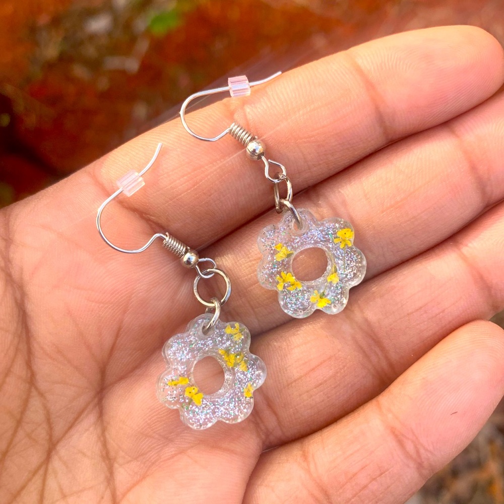 Clear&Yellow Floral Drop Earrings